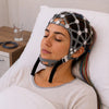 Erwachsene Frau mit CNSAC wiederverwendbarer 20-Kanal EEG-Haube mit gesinterten Ag/AgCl-Elektroden für klinische EEG-Diagnostik